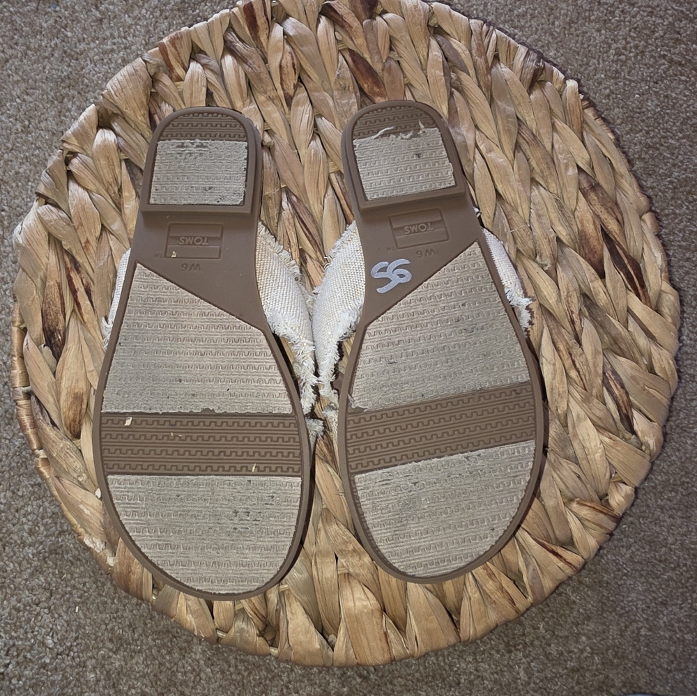 TOMS Rafia Sandals Size 6 - Picture 3 of 6
